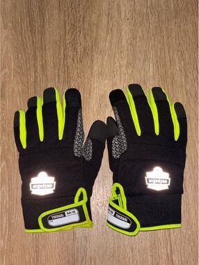 Ergodyne Thermal Work Gloves M/L Hi Vis D154